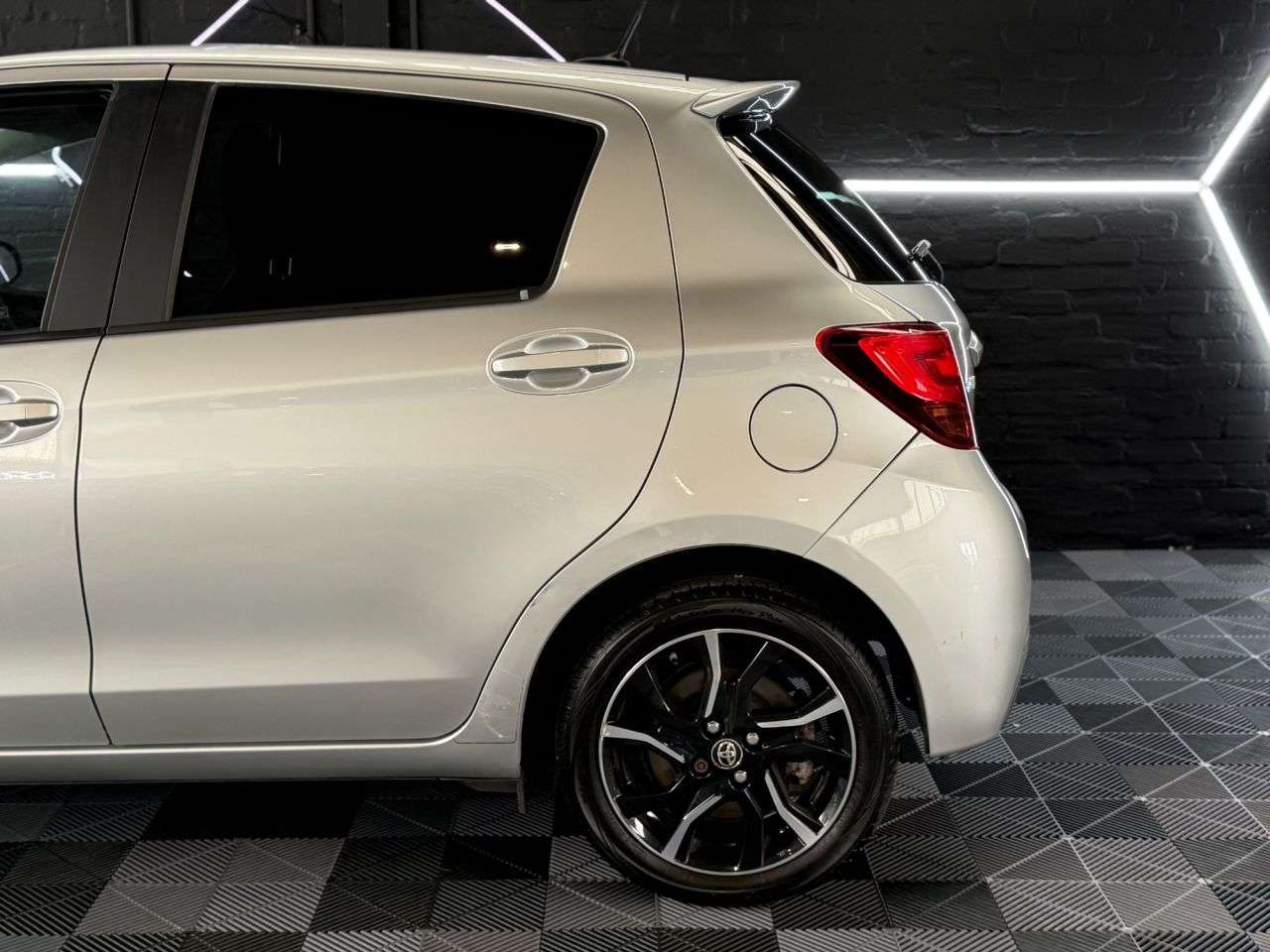 2016 TOYOTA YARIS 2016 TOYOTA YARIS