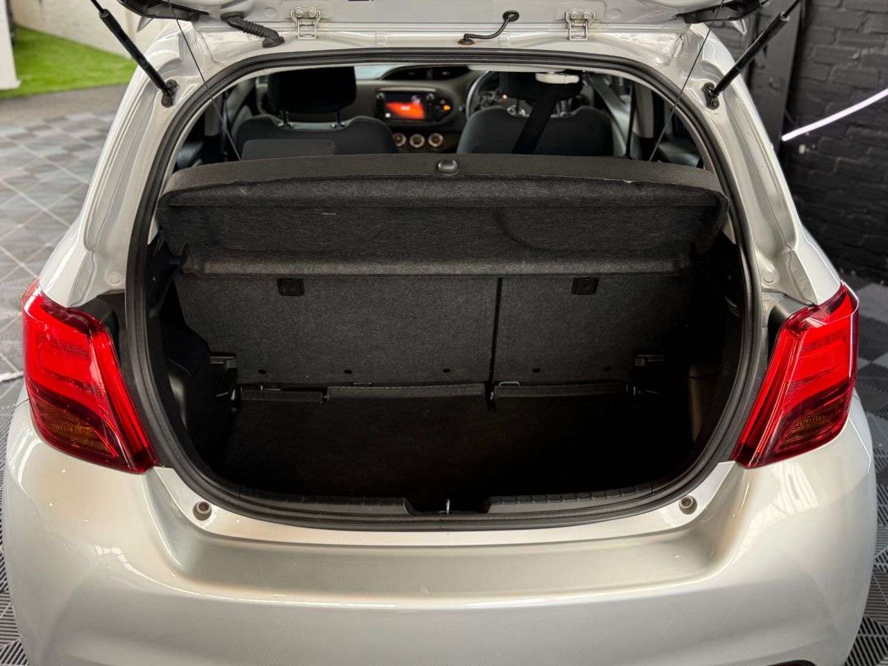2016 TOYOTA YARIS 2016 TOYOTA YARIS