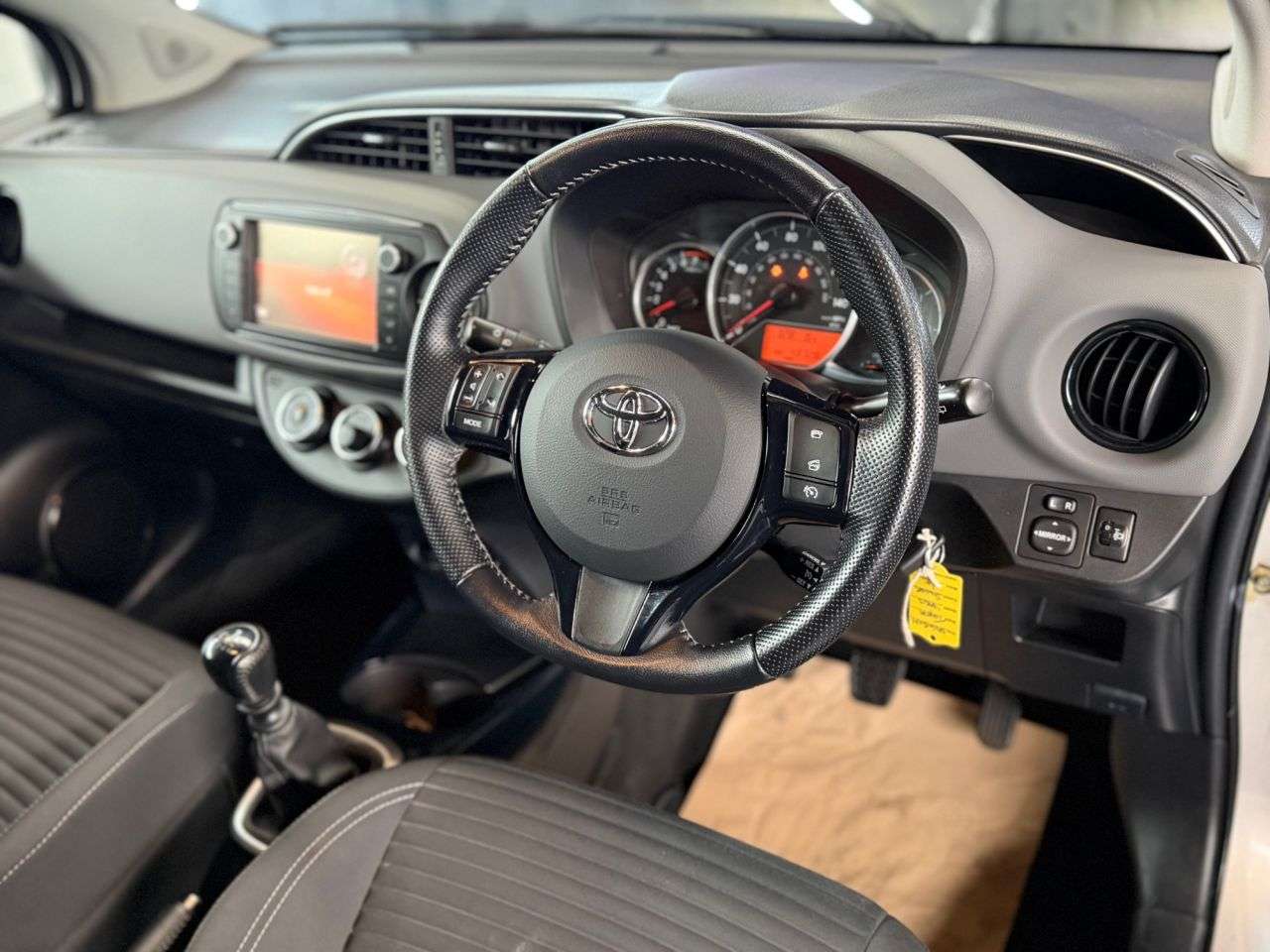 2016 TOYOTA YARIS 2016 TOYOTA YARIS