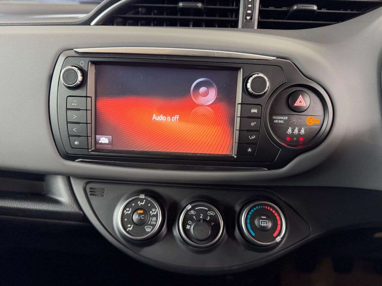 2016 TOYOTA YARIS 2016 TOYOTA YARIS