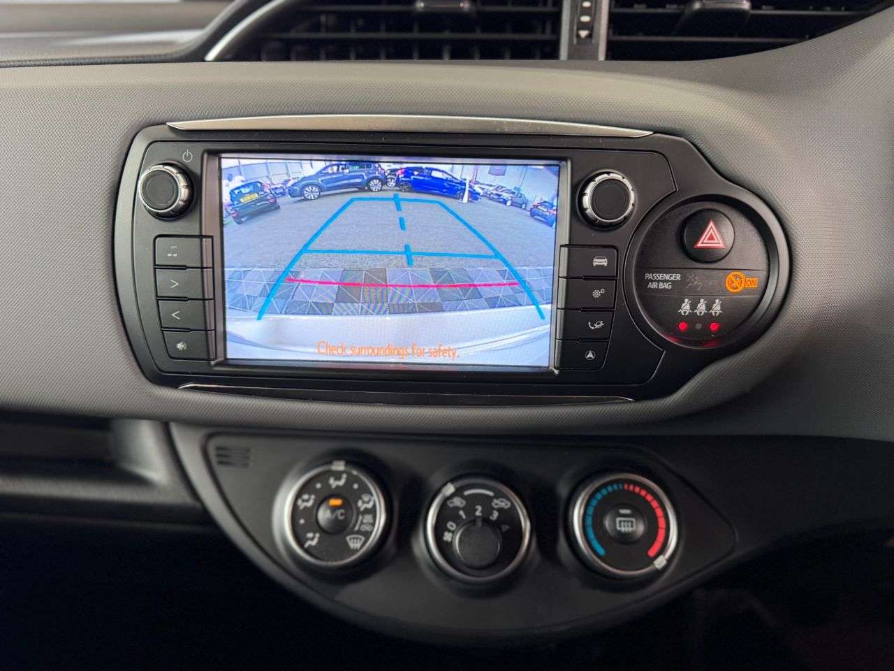 2016 TOYOTA YARIS 2016 TOYOTA YARIS