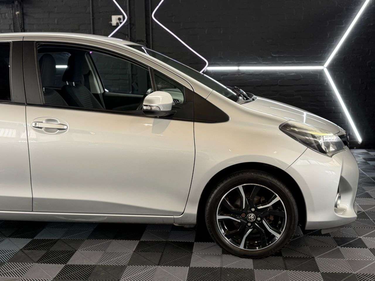 2016 TOYOTA YARIS 2016 TOYOTA YARIS