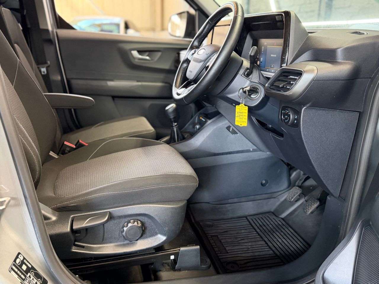 2025 FORD TRANSIT COURIER 2025 FORD TRANSIT COURIER