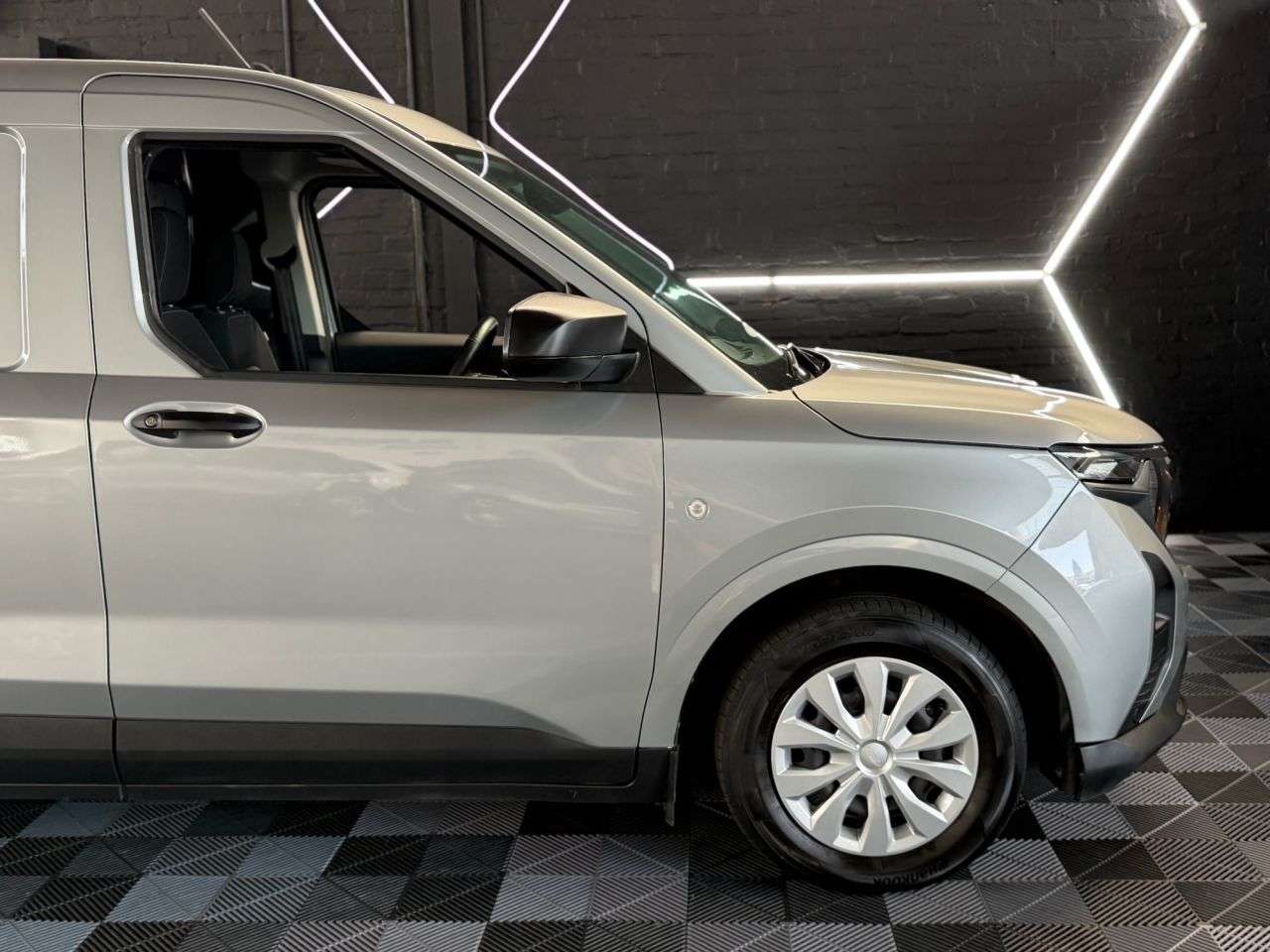 2025 FORD TRANSIT COURIER 2025 FORD TRANSIT COURIER