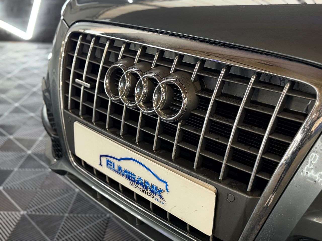 A 2012 AUDI Q5 2.0 TDI S line Plus SUV 5dr Diesel Manual quattro Euro 5 (s/s) (143 ps) 2 K A 2012 AUDI Q5 2.0 TDI S line Plus SUV 5dr Diesel Manual quattro Euro 5 (s/s) (143 ps) 2 K