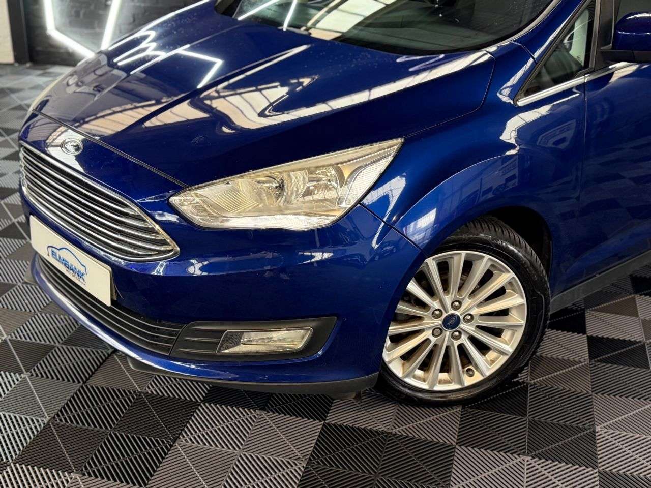A 2017 FORD C-MAX 1.5 TDCi Titanium MPV 5dr Diesel Manual Euro 6 (s/s) (120 ps) ULEZ COMPLIAN A 2017 FORD C-MAX 1.5 TDCi Titanium MPV 5dr Diesel Manual Euro 6 (s/s) (120 ps) ULEZ COMPLIAN