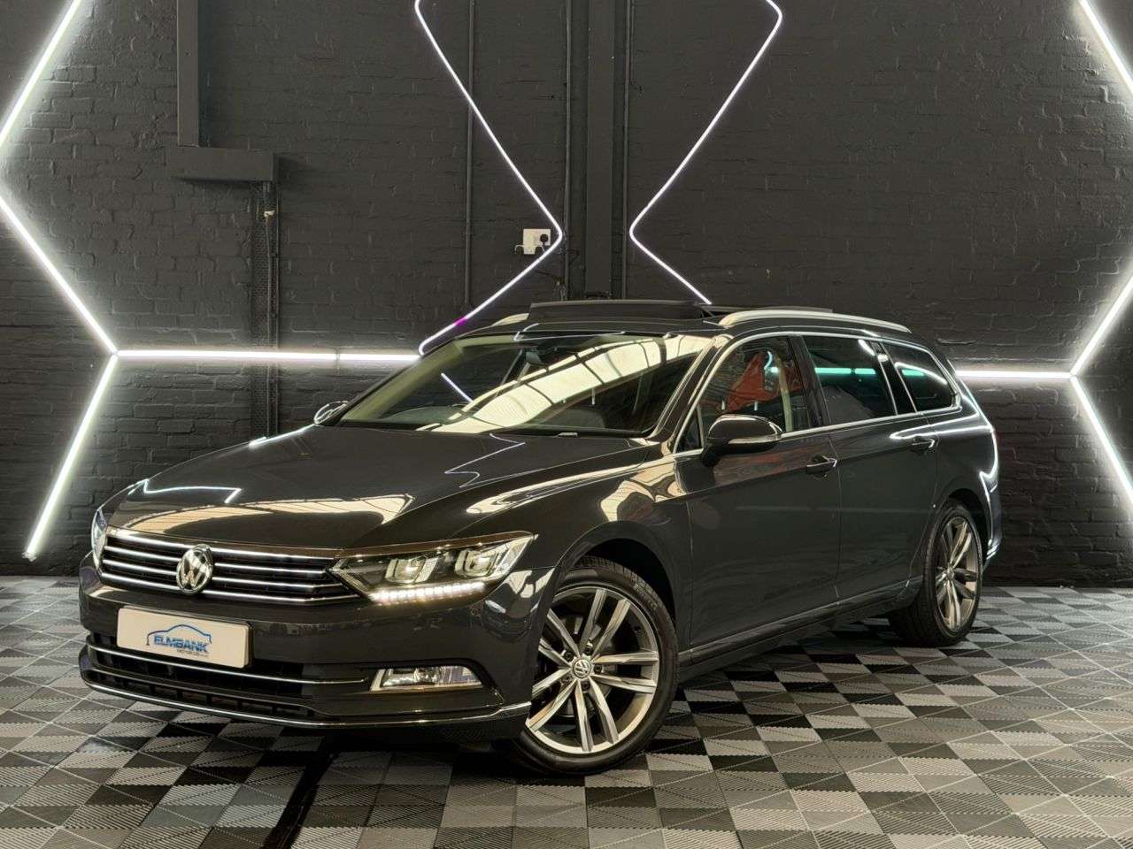 A 2019 VOLKSWAGEN PASSAT 2.0 TDI GT Estate 5dr Diesel Manual Euro 6 (s/s) (150 ps) A 2019 VOLKSWAGEN PASSAT 2.0 TDI GT Estate 5dr Diesel Manual Euro 6 (s/s) (150 ps)