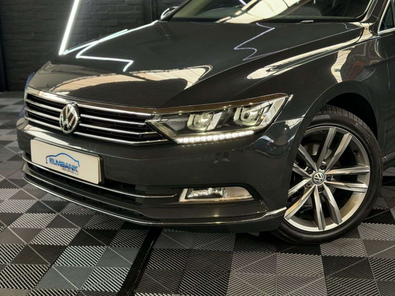 A 2019 VOLKSWAGEN PASSAT 2.0 TDI GT Estate 5dr Diesel Manual Euro 6 (s/s) (150 ps) A 2019 VOLKSWAGEN PASSAT 2.0 TDI GT Estate 5dr Diesel Manual Euro 6 (s/s) (150 ps)