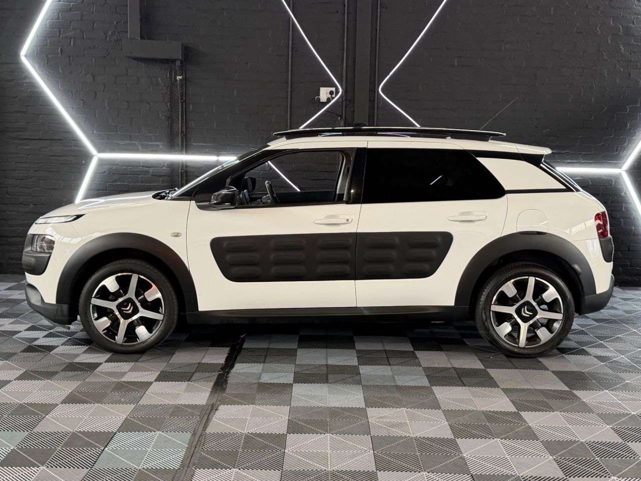 2016 CITROEN C4 CACTUS 2016 CITROEN C4 CACTUS