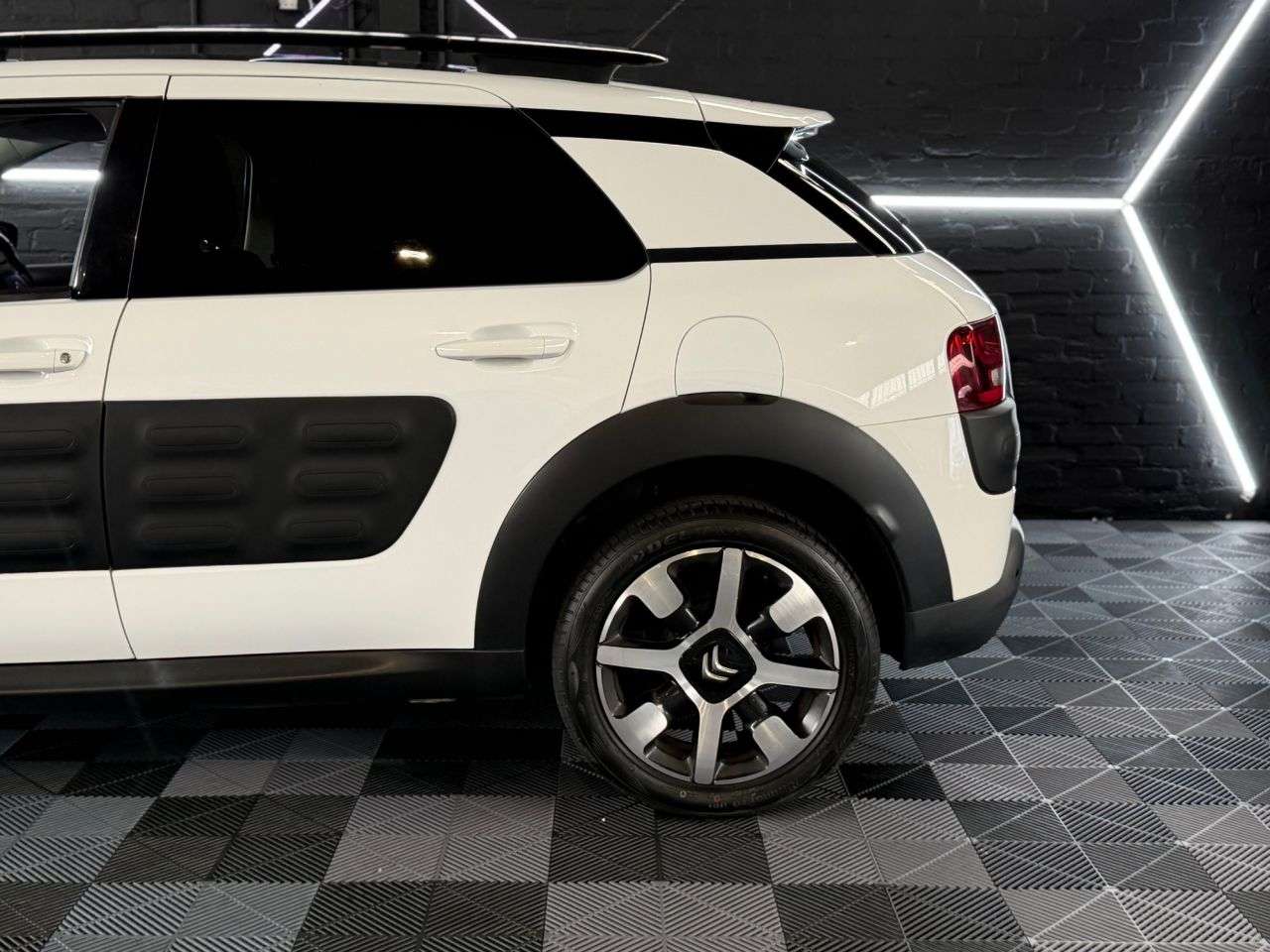 2016 CITROEN C4 CACTUS 2016 CITROEN C4 CACTUS