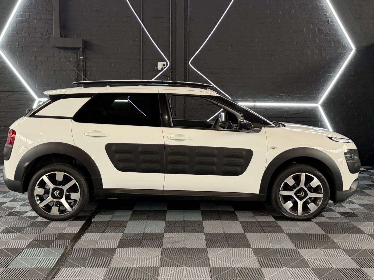2016 CITROEN C4 CACTUS 2016 CITROEN C4 CACTUS