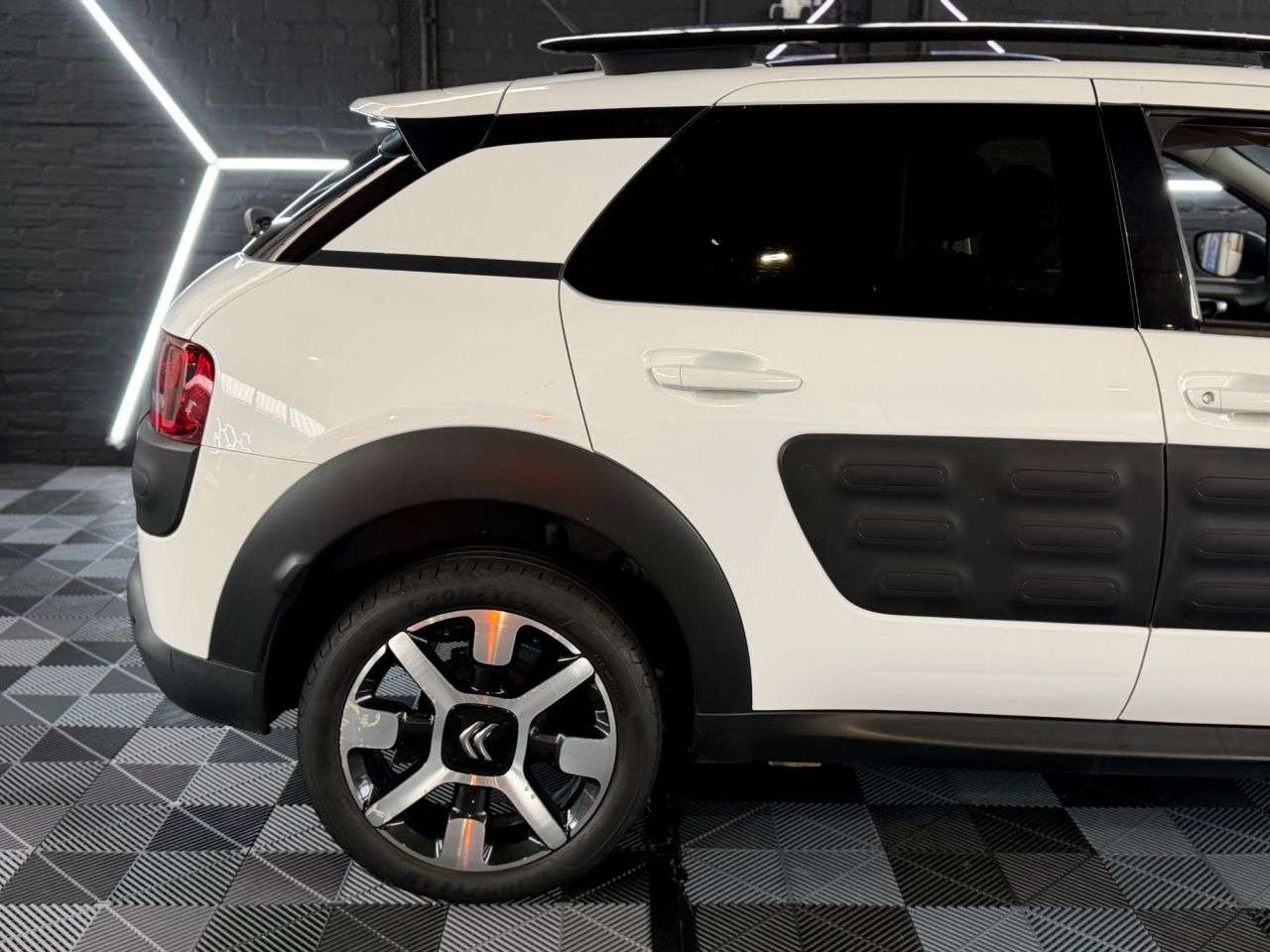 2016 CITROEN C4 CACTUS 2016 CITROEN C4 CACTUS