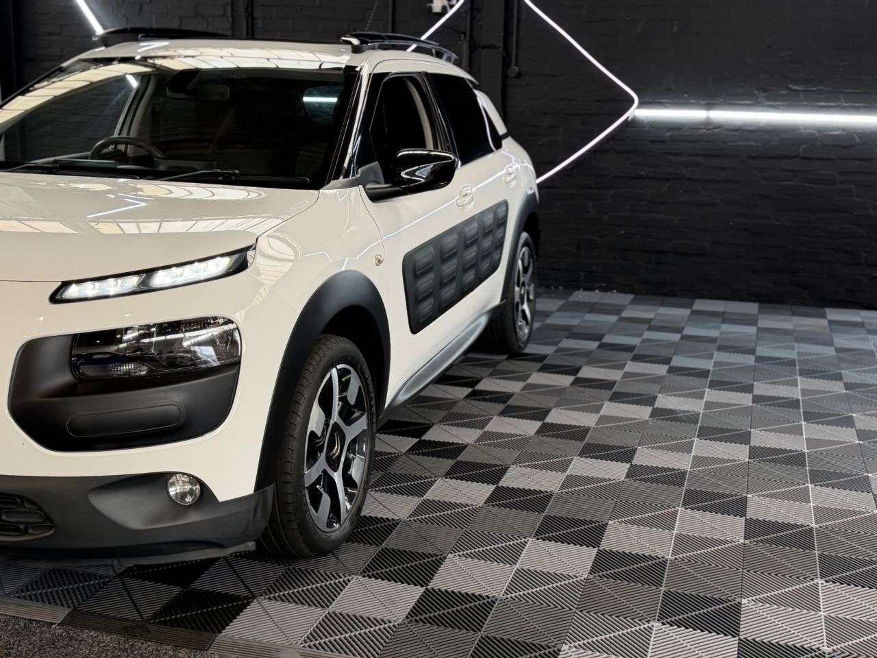 2016 CITROEN C4 CACTUS 2016 CITROEN C4 CACTUS