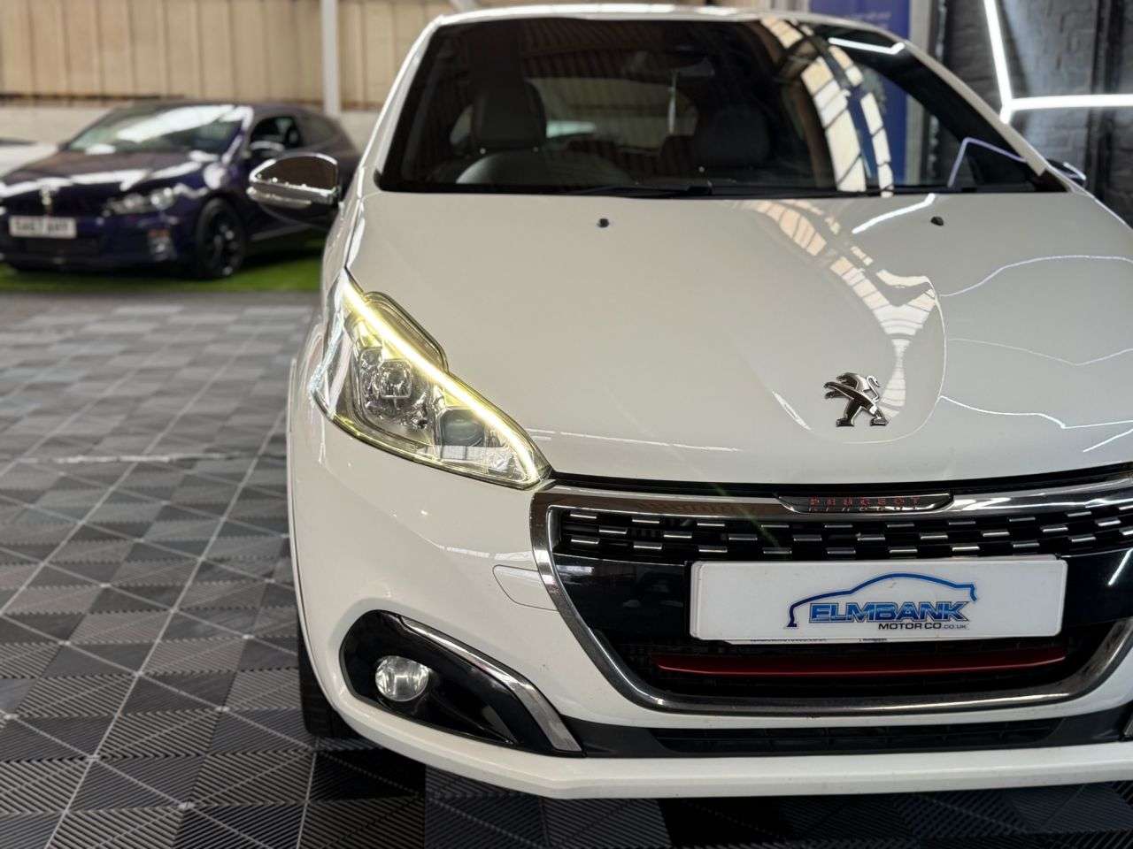 2017 PEUGEOT 208 HATCHBACK 2017 PEUGEOT 208 HATCHBACK