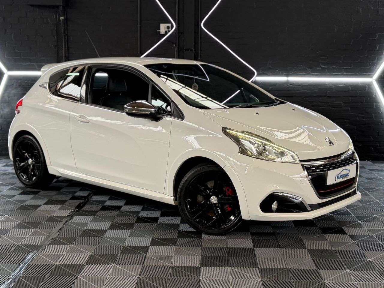 2017 PEUGEOT 208 HATCHBACK 2017 PEUGEOT 208 HATCHBACK
