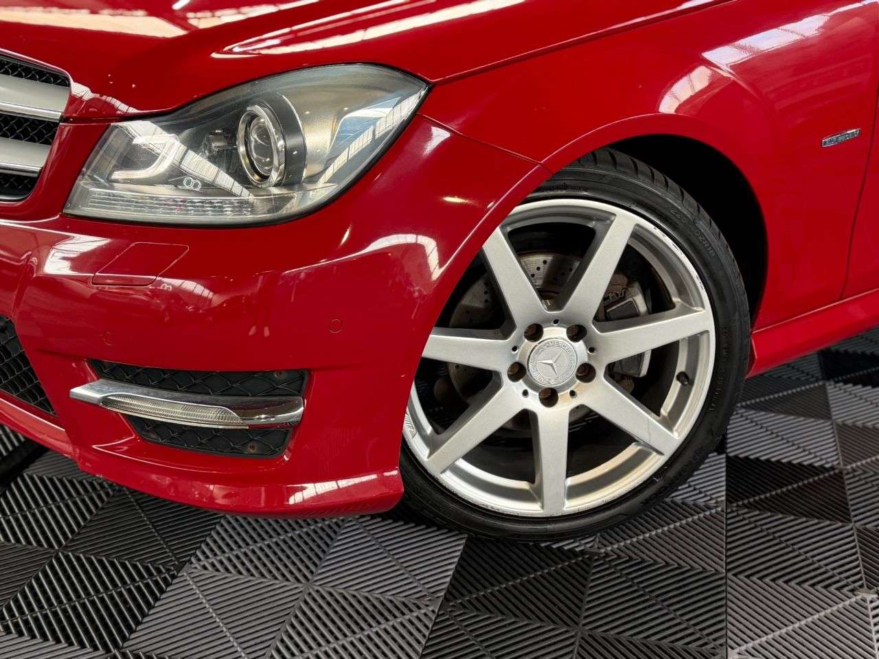 A 2012 MERCEDES-BENZ C CLASS 2.1 C250 CDI BlueEfficiency AMG Sport Coupe 2dr Diesel G-Tronic+ Euro 5 (s/ A 2012 MERCEDES-BENZ C CLASS 2.1 C250 CDI BlueEfficiency AMG Sport Coupe 2dr Diesel G-Tronic+ Euro 5 (s/