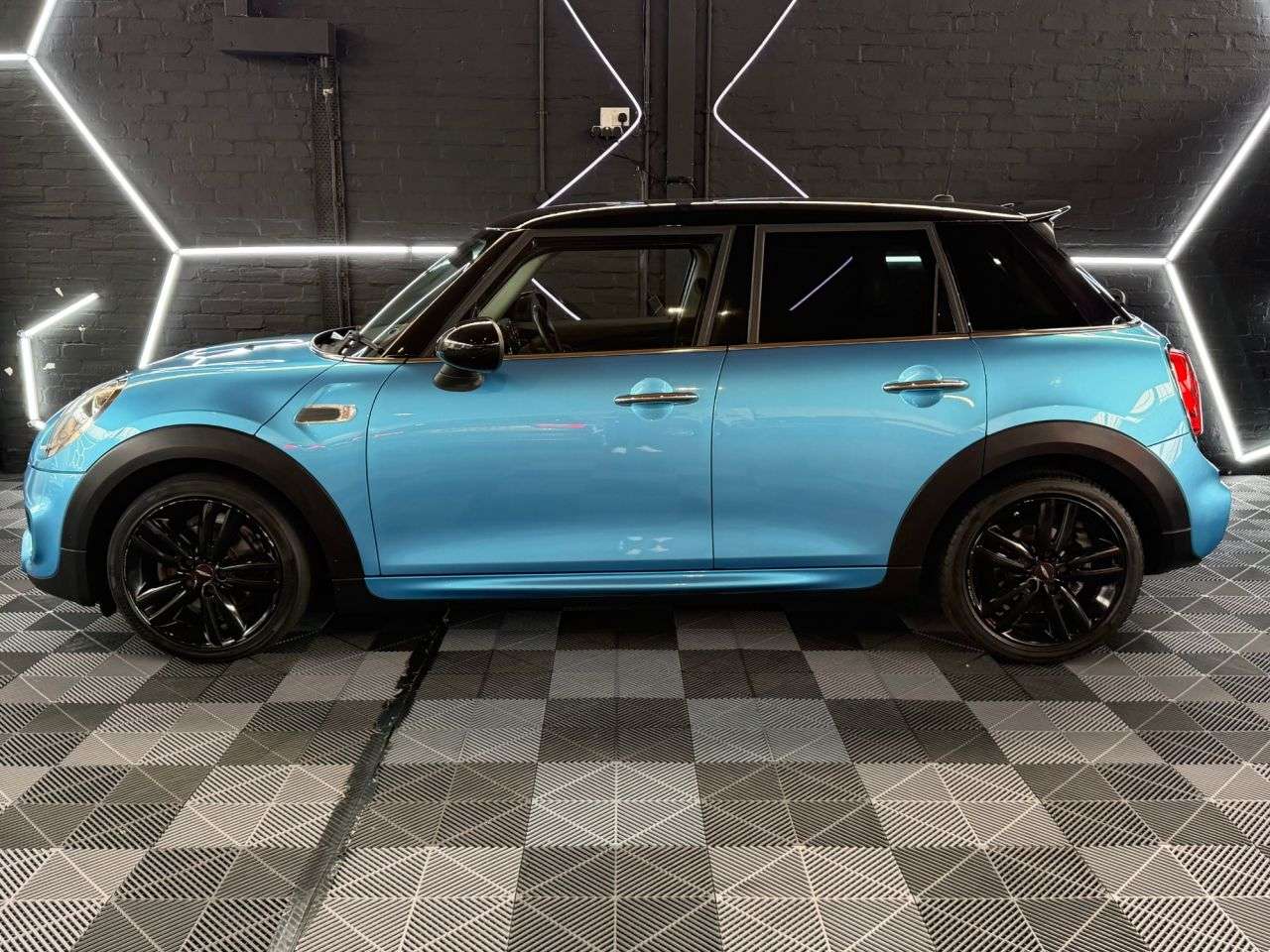 2017 MINI HATCH 2017 MINI HATCH