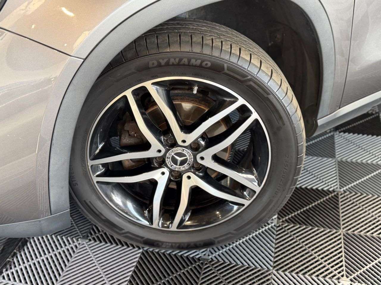 A 2019 MERCEDES-BENZ GLA 1.6 GLA180 Urban Edition SUV 5dr Petrol Manual Euro 6 (s/s) (122 ps) URBAN A 2019 MERCEDES-BENZ GLA 1.6 GLA180 Urban Edition SUV 5dr Petrol Manual Euro 6 (s/s) (122 ps) URBAN