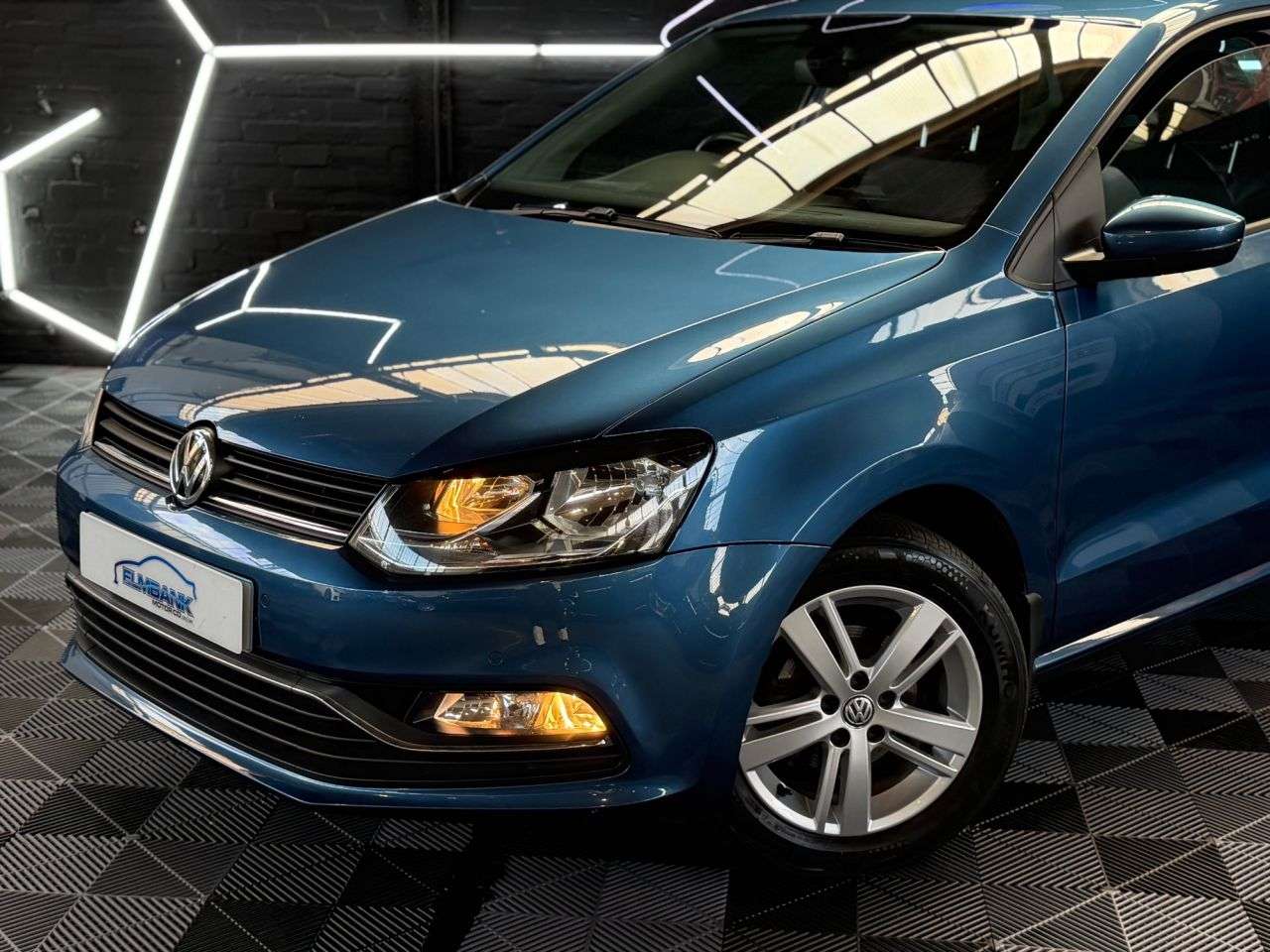 A 2017 VOLKSWAGEN POLO 1.2 TSI Match Edition Hatchback 5dr Petrol Manual Euro 6 (s/s) (90 ps) EXCE A 2017 VOLKSWAGEN POLO 1.2 TSI Match Edition Hatchback 5dr Petrol Manual Euro 6 (s/s) (90 ps) EXCE