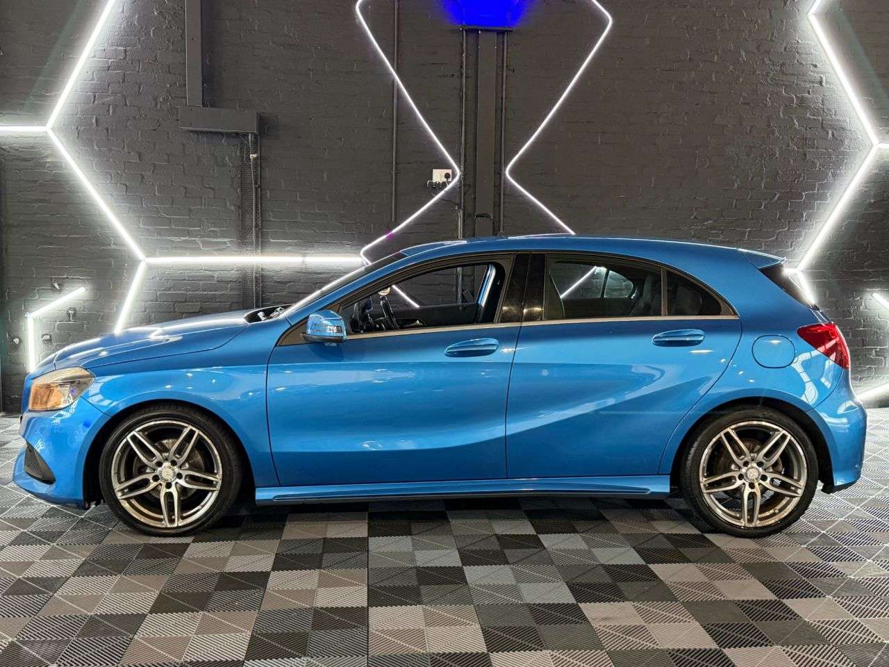 2017 MERCEDES-BENZ A CLASS 2017 MERCEDES-BENZ A CLASS