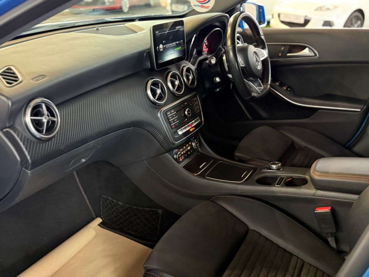 2017 MERCEDES-BENZ A CLASS 2017 MERCEDES-BENZ A CLASS