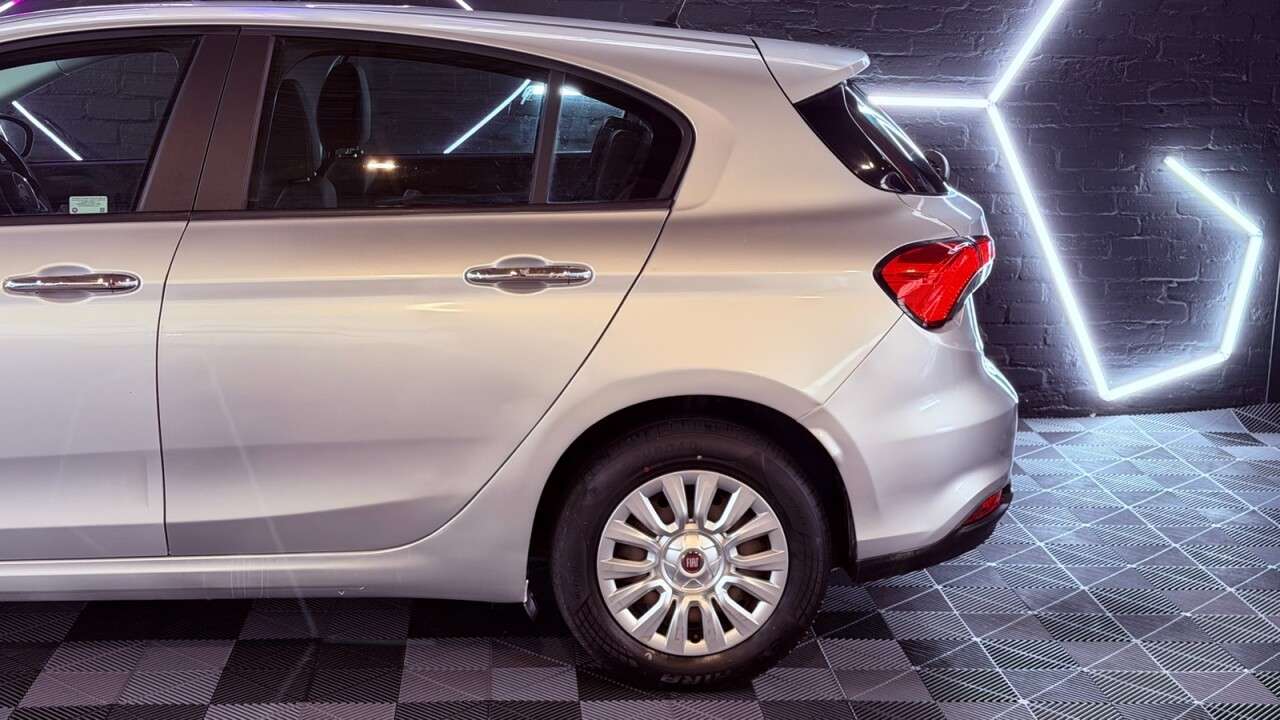A 2017 FIAT TIPO 1.4 MPI Easy Hatchback 5dr Petrol Manual Euro 6 (95 ps) A 2017 FIAT TIPO 1.4 MPI Easy Hatchback 5dr Petrol Manual Euro 6 (95 ps)