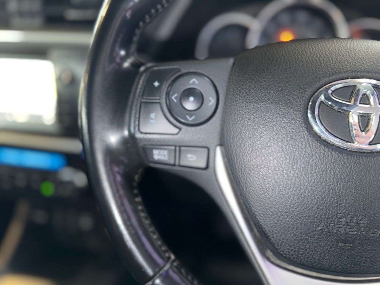 2014 TOYOTA AURIS 2014 TOYOTA AURIS