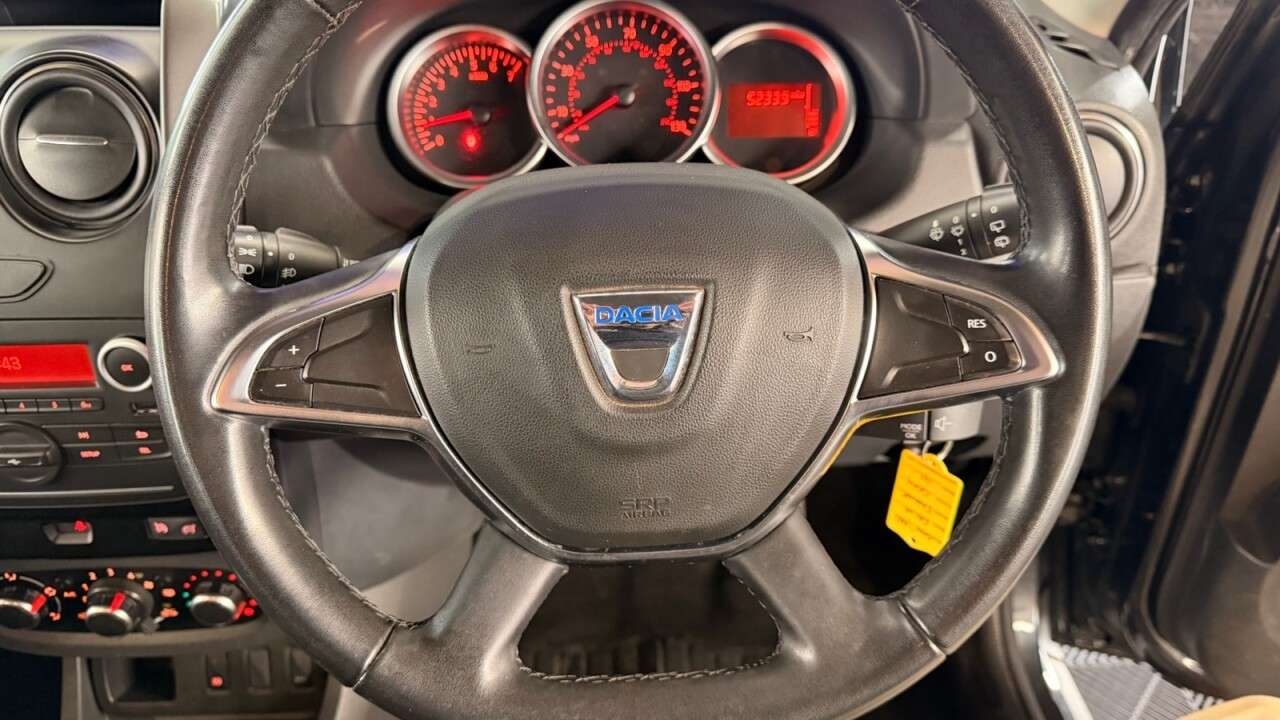 A 2017 DACIA DUSTER 1.5 dCi Laureate SUV 5dr Diesel Manual Euro 6 (s/s) (110 ps) ULEZ - GREAT A A 2017 DACIA DUSTER 1.5 dCi Laureate SUV 5dr Diesel Manual Euro 6 (s/s) (110 ps) ULEZ - GREAT A