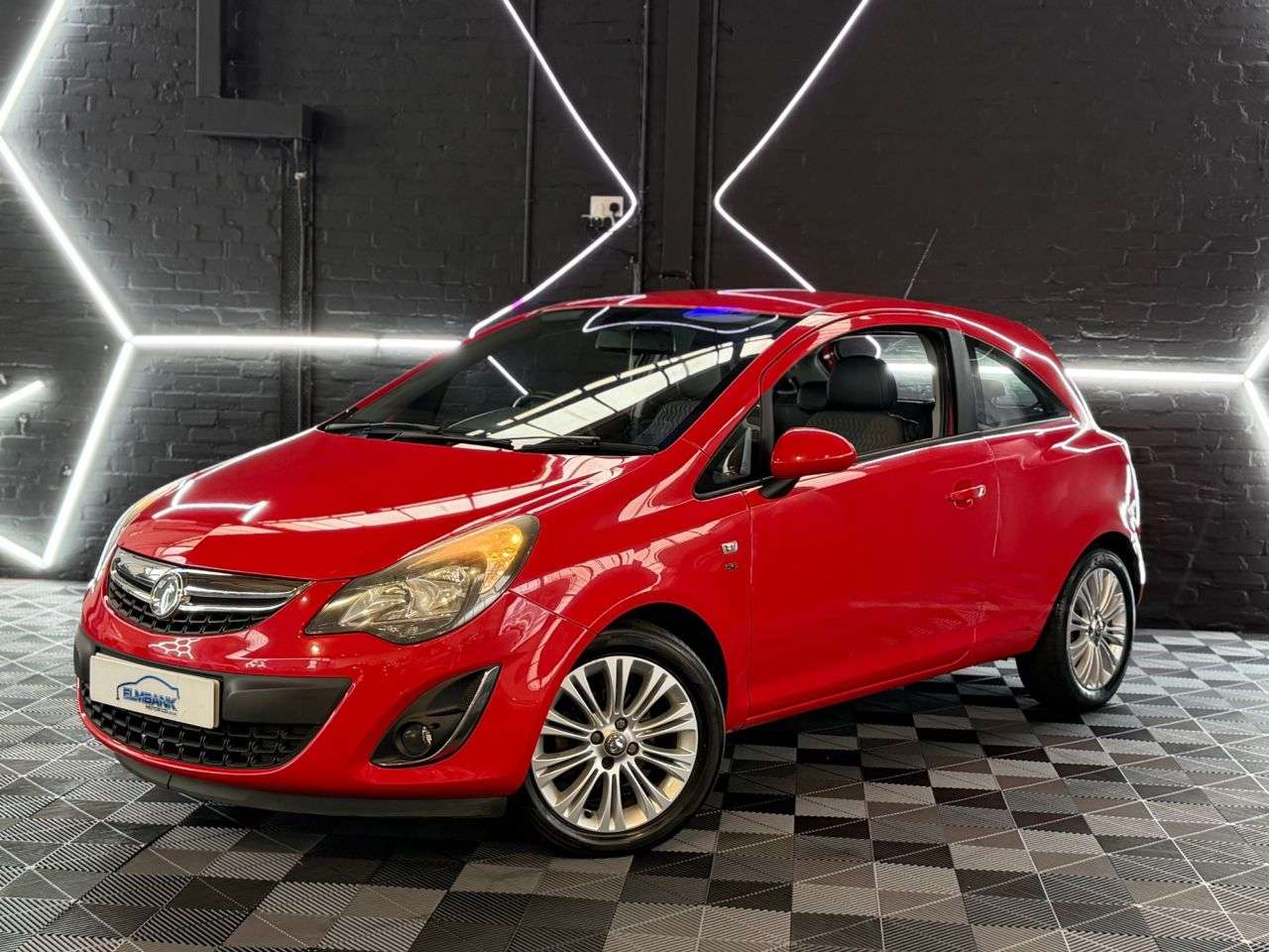 A 2014 VAUXHALL CORSA 1.4 16V SE Hatchback 3dr Petrol Manual Wide Ratio Euro 5 (100 ps) A 2014 VAUXHALL CORSA 1.4 16V SE Hatchback 3dr Petrol Manual Wide Ratio Euro 5 (100 ps)