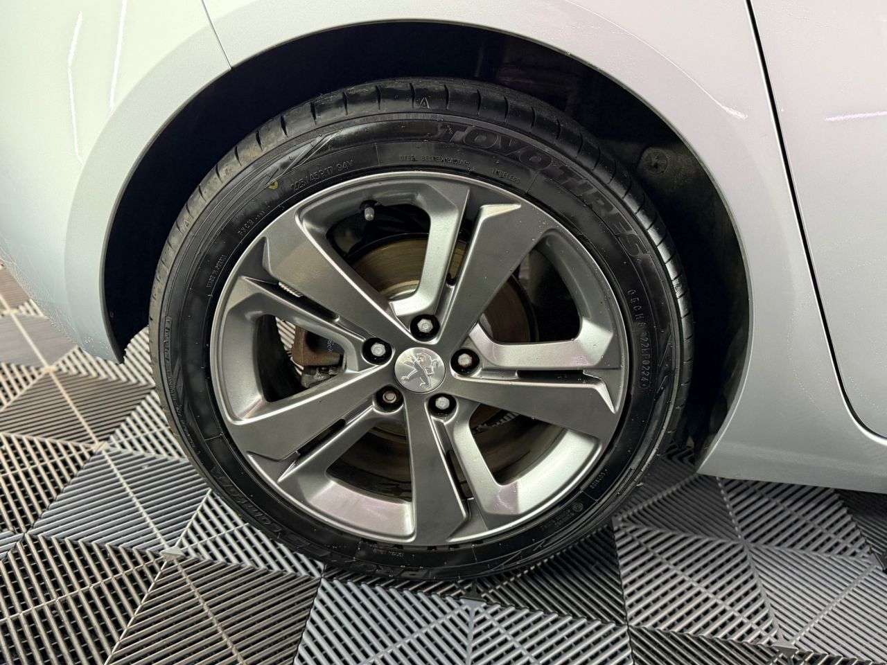 2016 PEUGEOT 308 2016 PEUGEOT 308