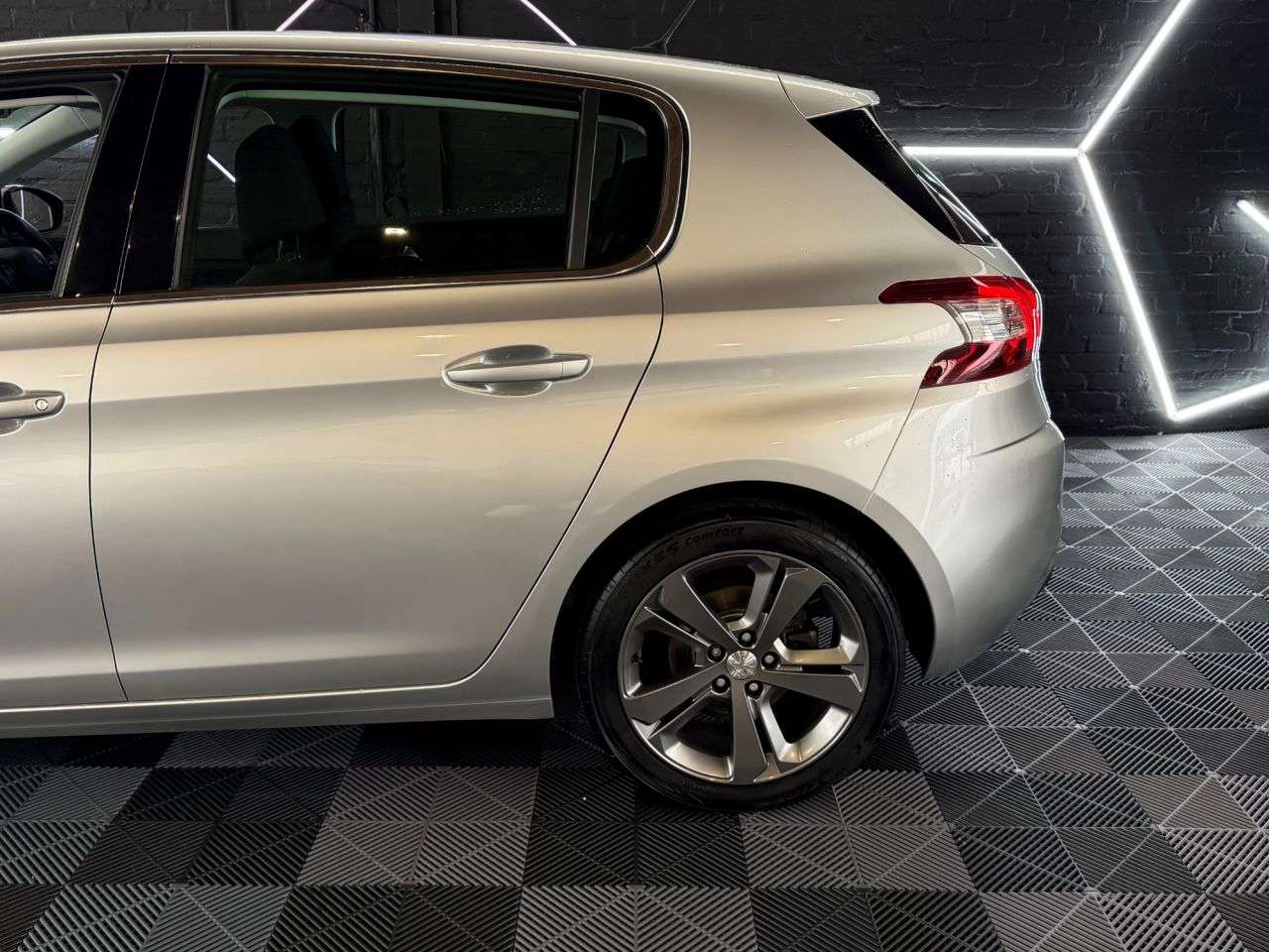 2016 PEUGEOT 308 2016 PEUGEOT 308