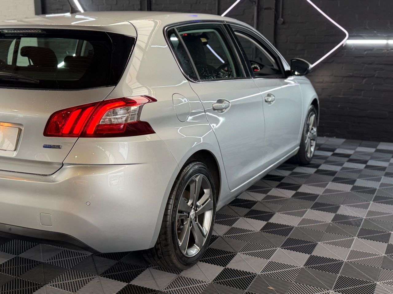2016 PEUGEOT 308 2016 PEUGEOT 308