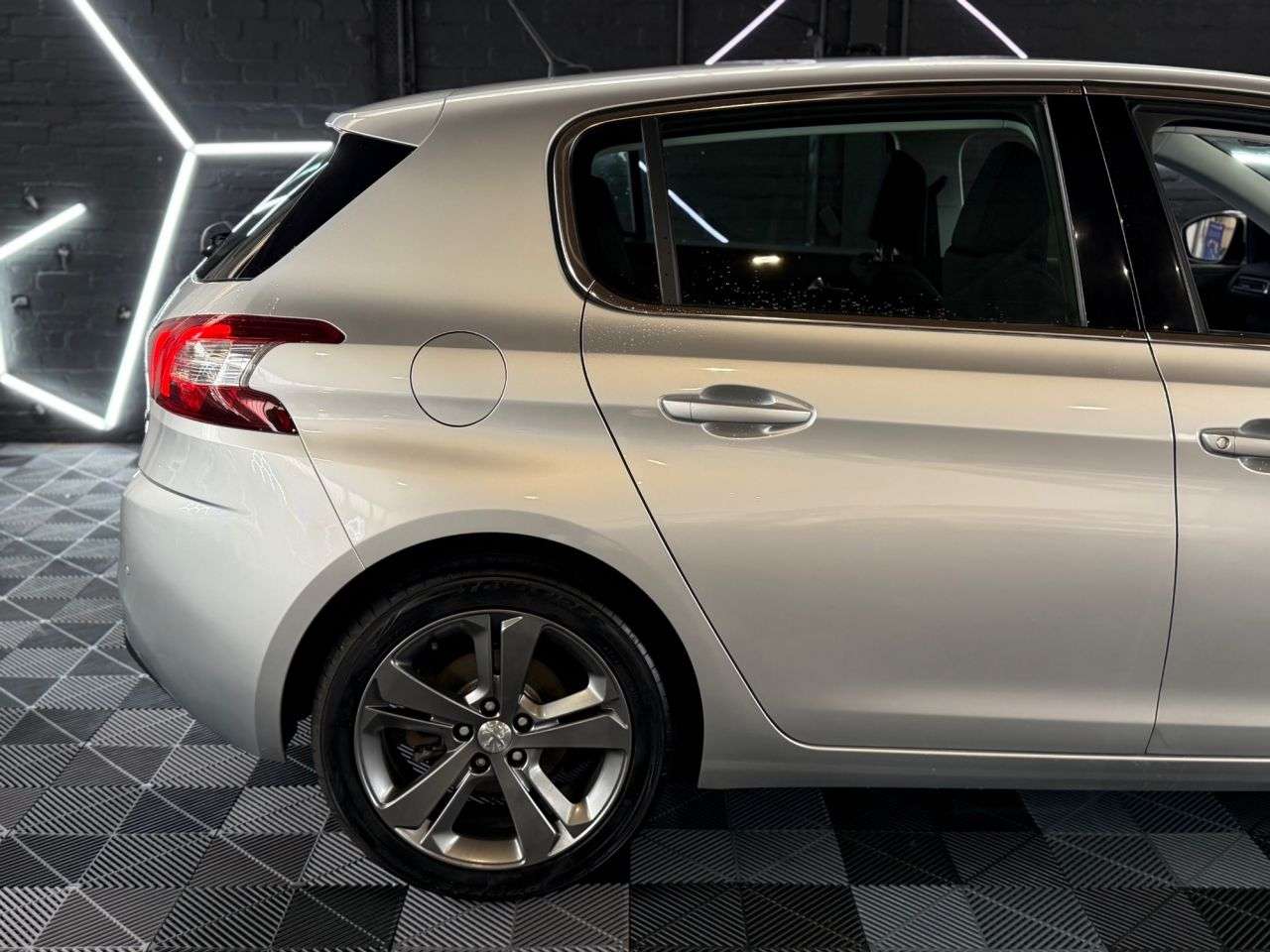 2016 PEUGEOT 308 2016 PEUGEOT 308
