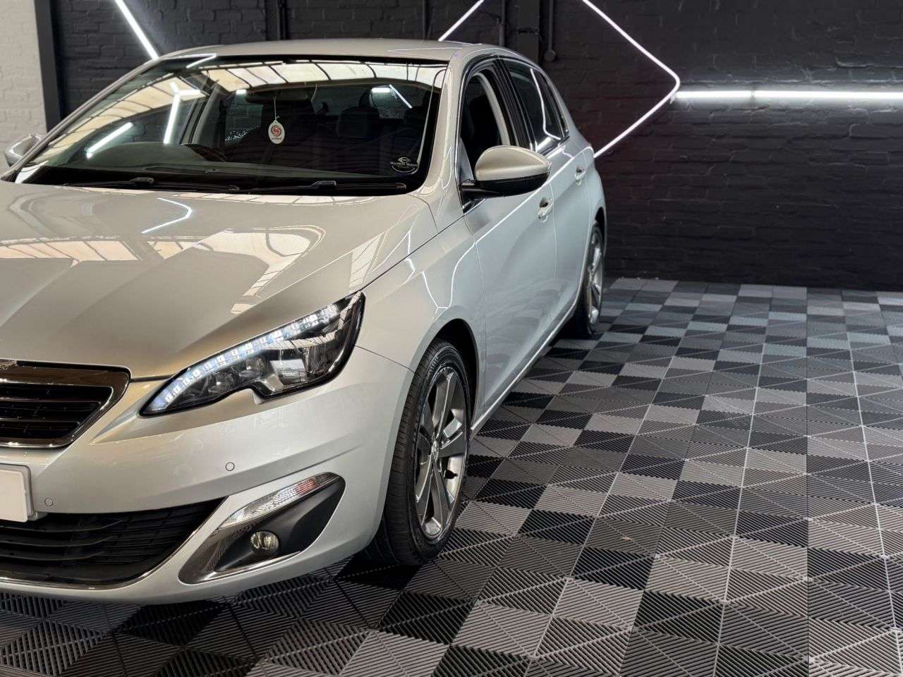 2016 PEUGEOT 308 2016 PEUGEOT 308