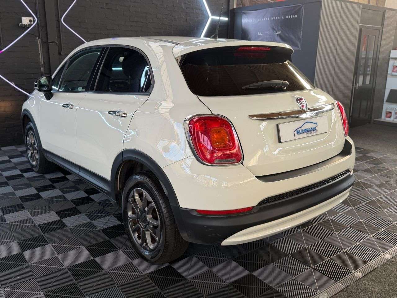 2017 FIAT 500X 2017 FIAT 500X