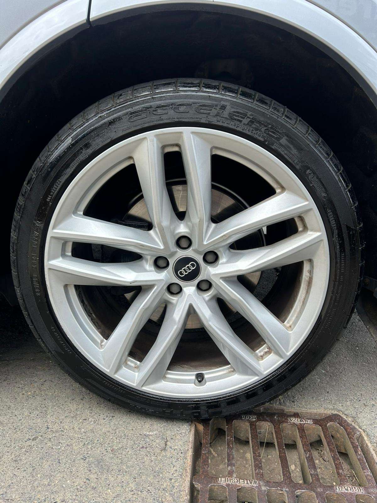 2016 AUDI Q7 2016 AUDI Q7