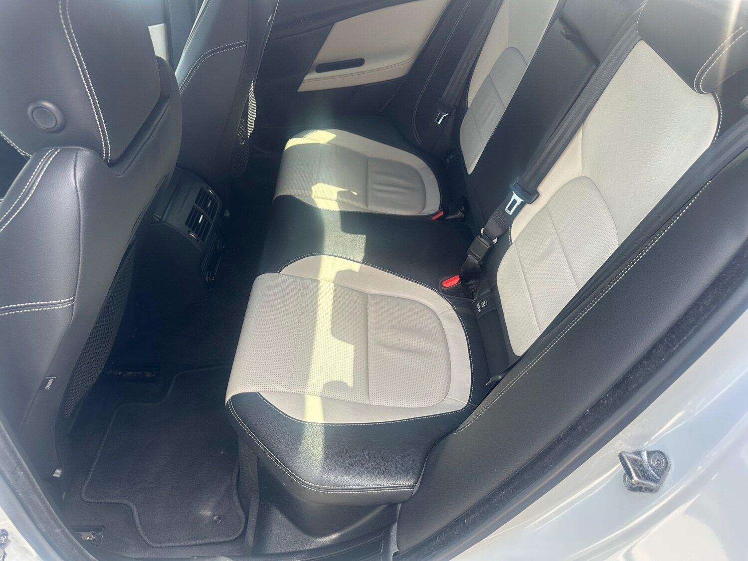 2015 JAGUAR XE 2015 JAGUAR XE