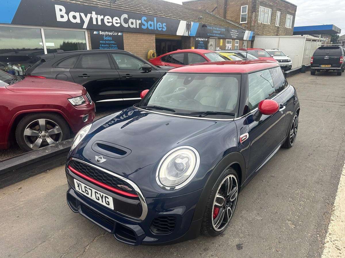 Check out this Mini Hatch 2018 Petrol Automatic