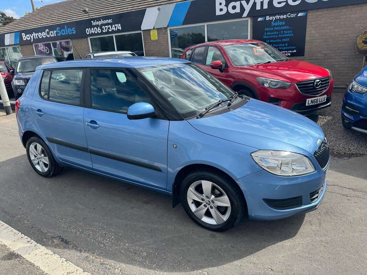 Check out this Skoda Fabia 2014 Petrol Manual