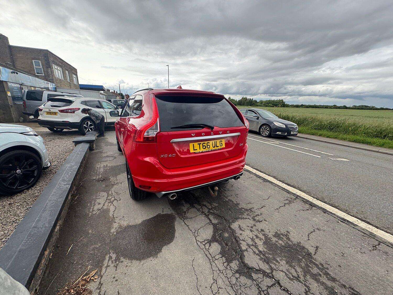 2016 VOLVO XC60 2016 VOLVO XC60