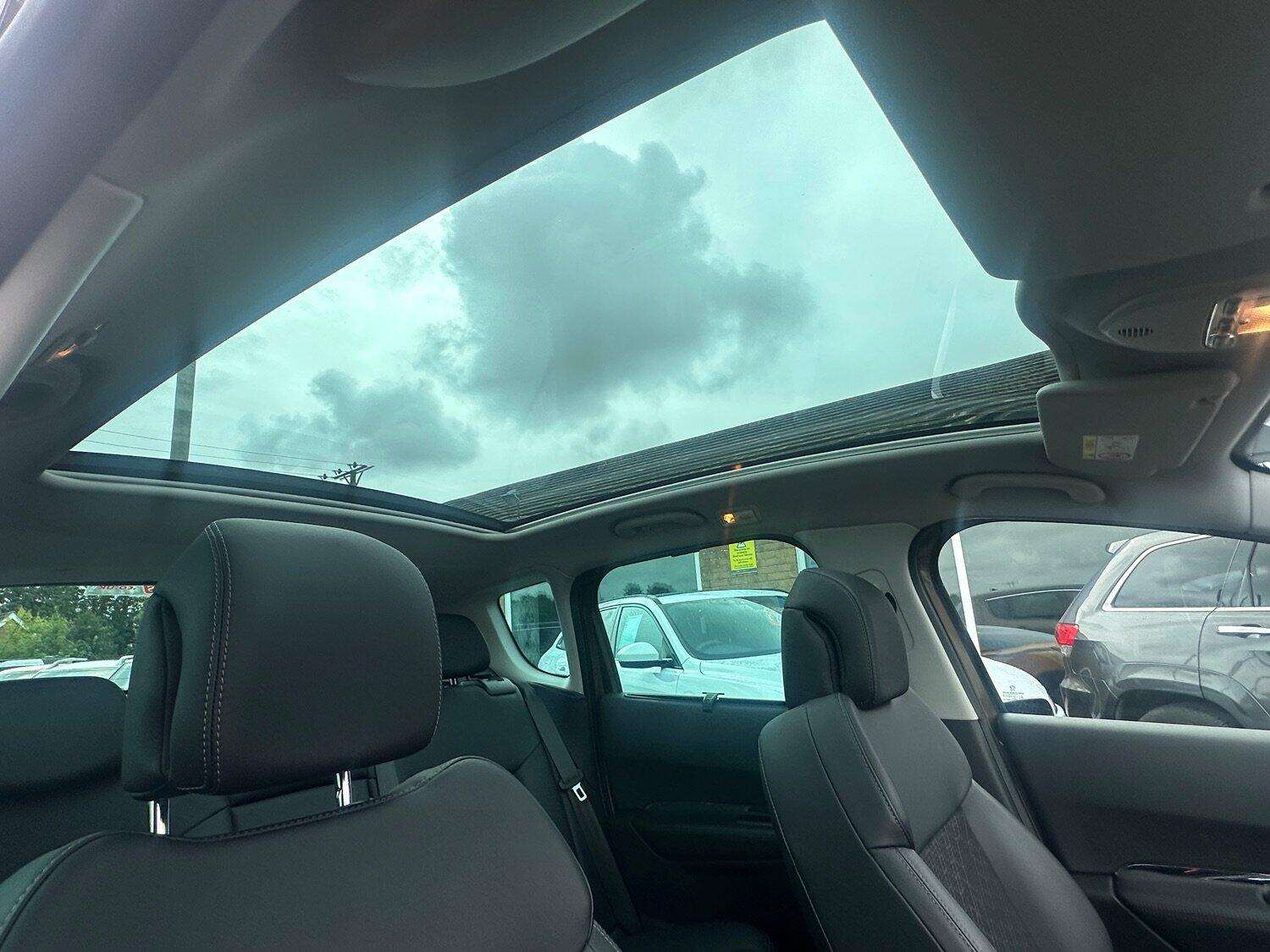 2015 PEUGEOT 3008 2015 PEUGEOT 3008