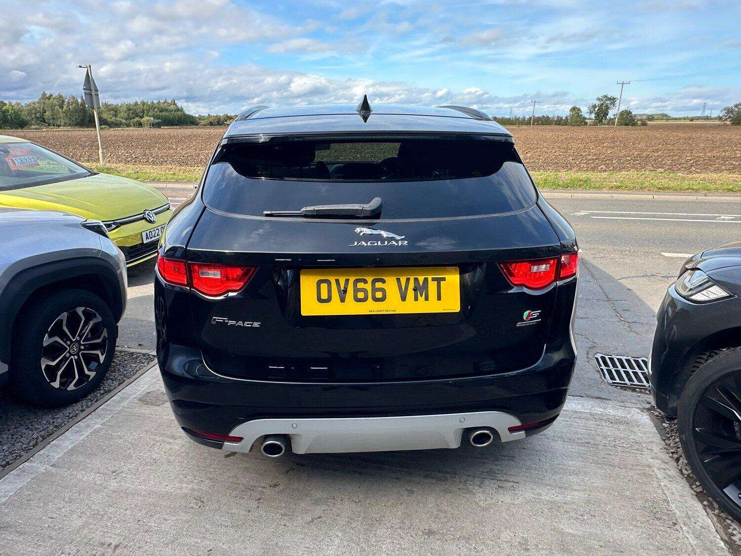 2016 JAGUAR F-PACE 2016 JAGUAR F-PACE