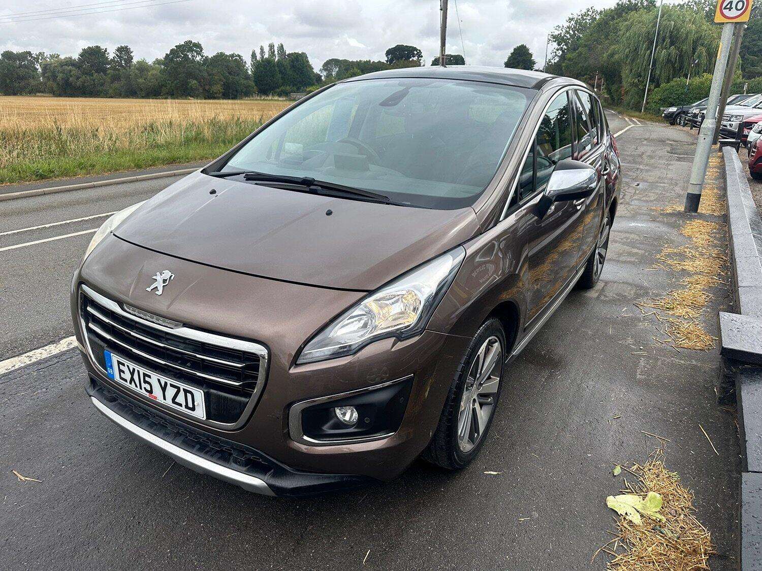 A 2015 PEUGEOT 3008 1.6 e-HDi Allure A 2015 PEUGEOT 3008 1.6 e-HDi Allure
