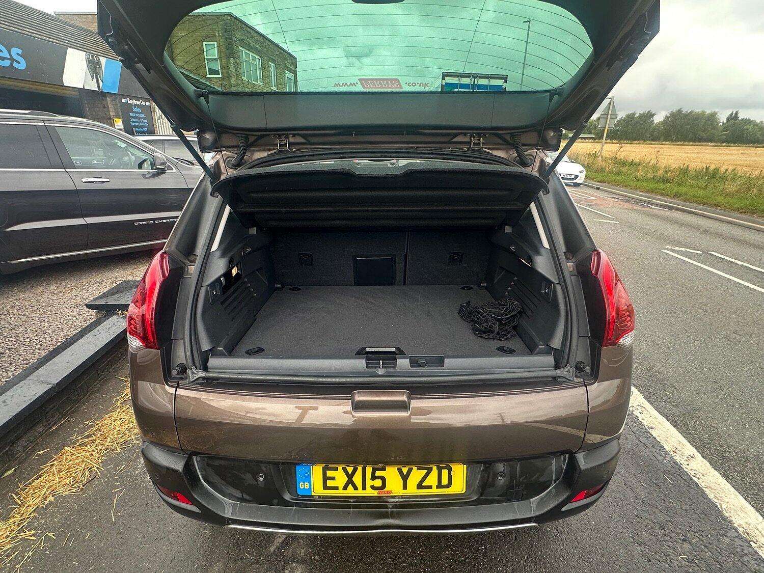 2015 PEUGEOT 3008 2015 PEUGEOT 3008