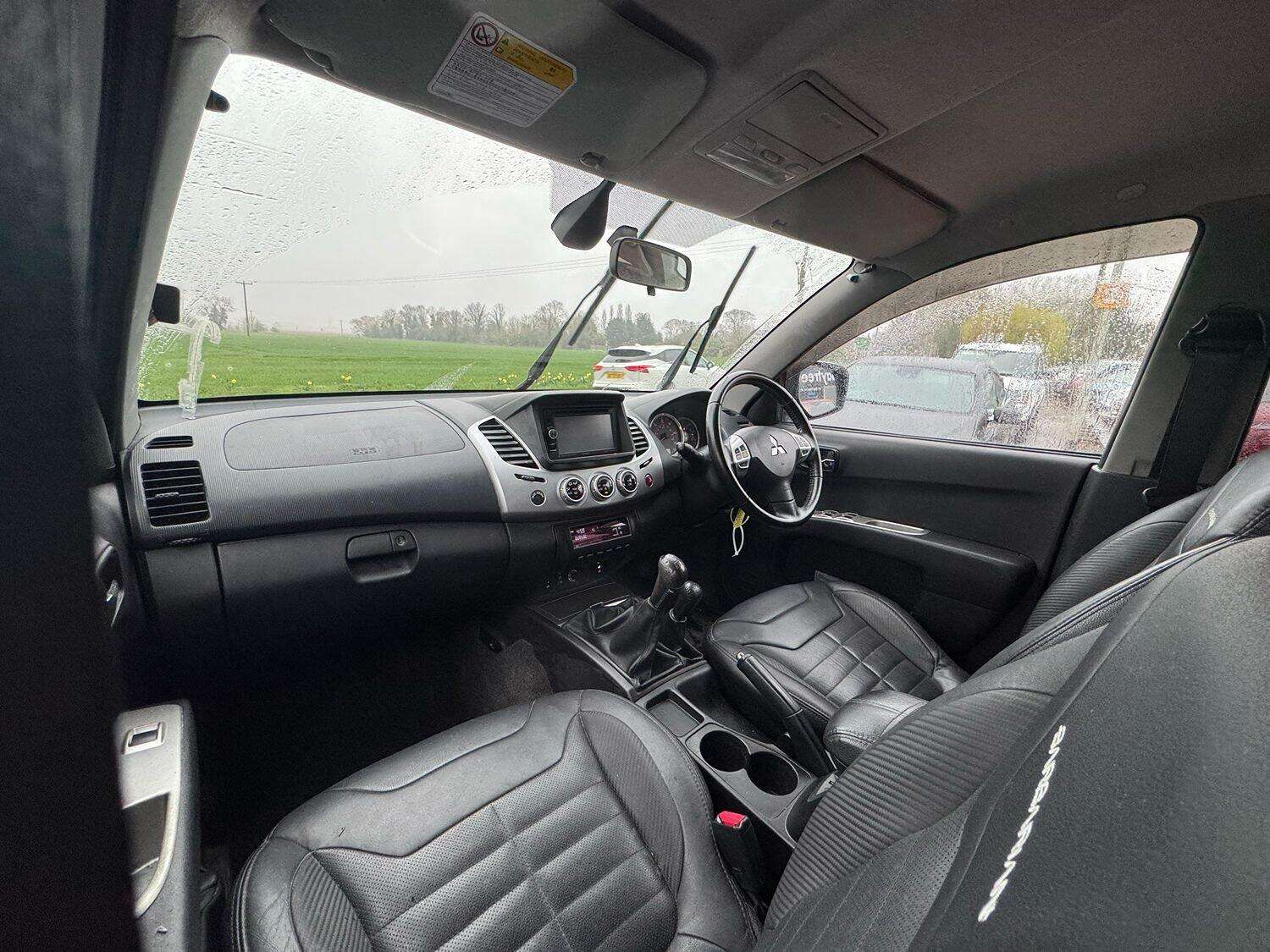 2014 MITSUBISHI L200 2014 MITSUBISHI L200