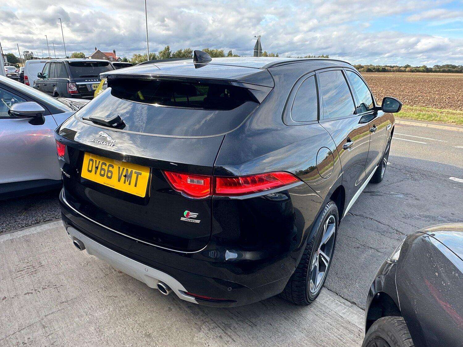 2016 JAGUAR F-PACE 2016 JAGUAR F-PACE