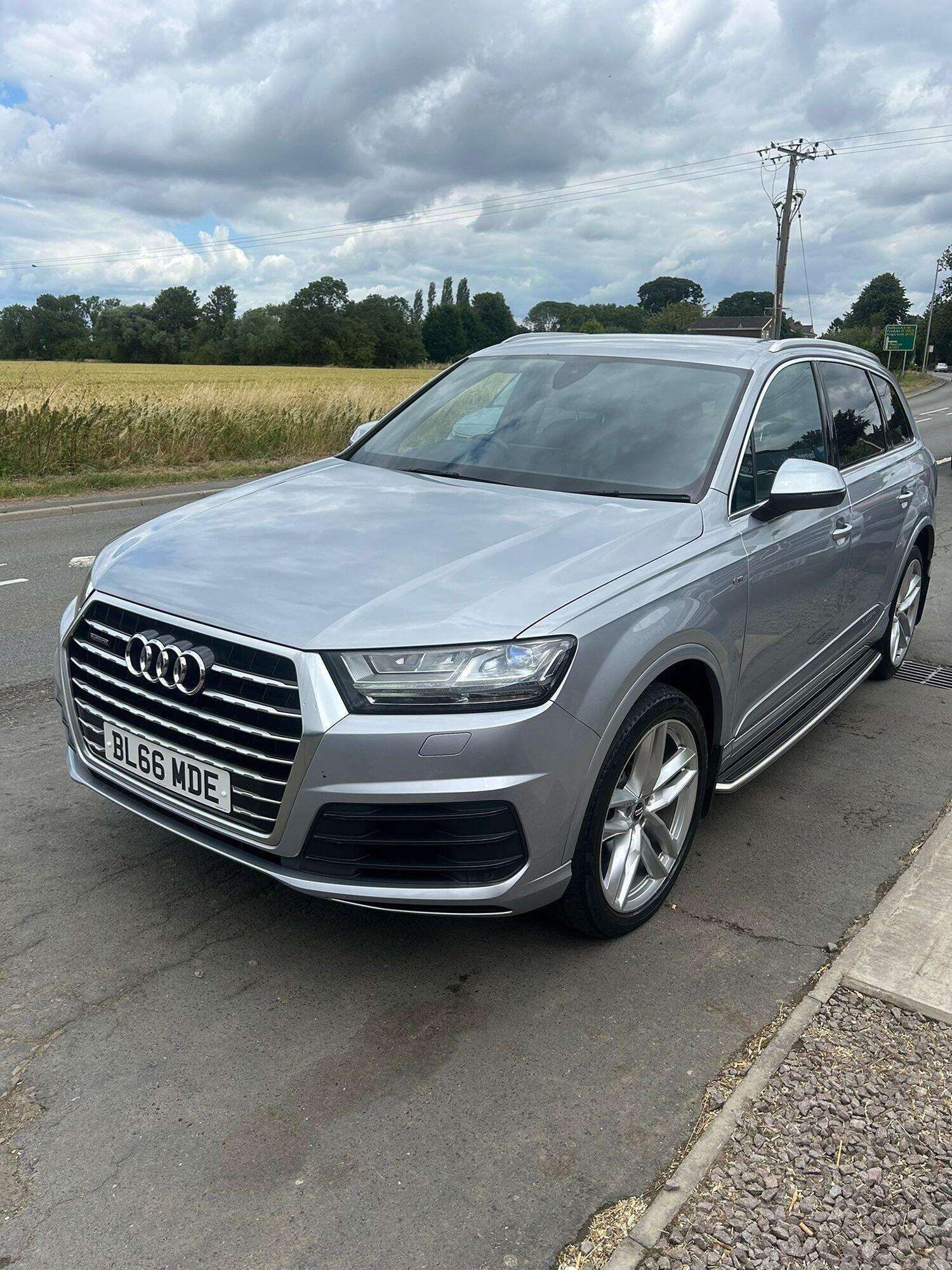 2016 AUDI Q7 2016 AUDI Q7