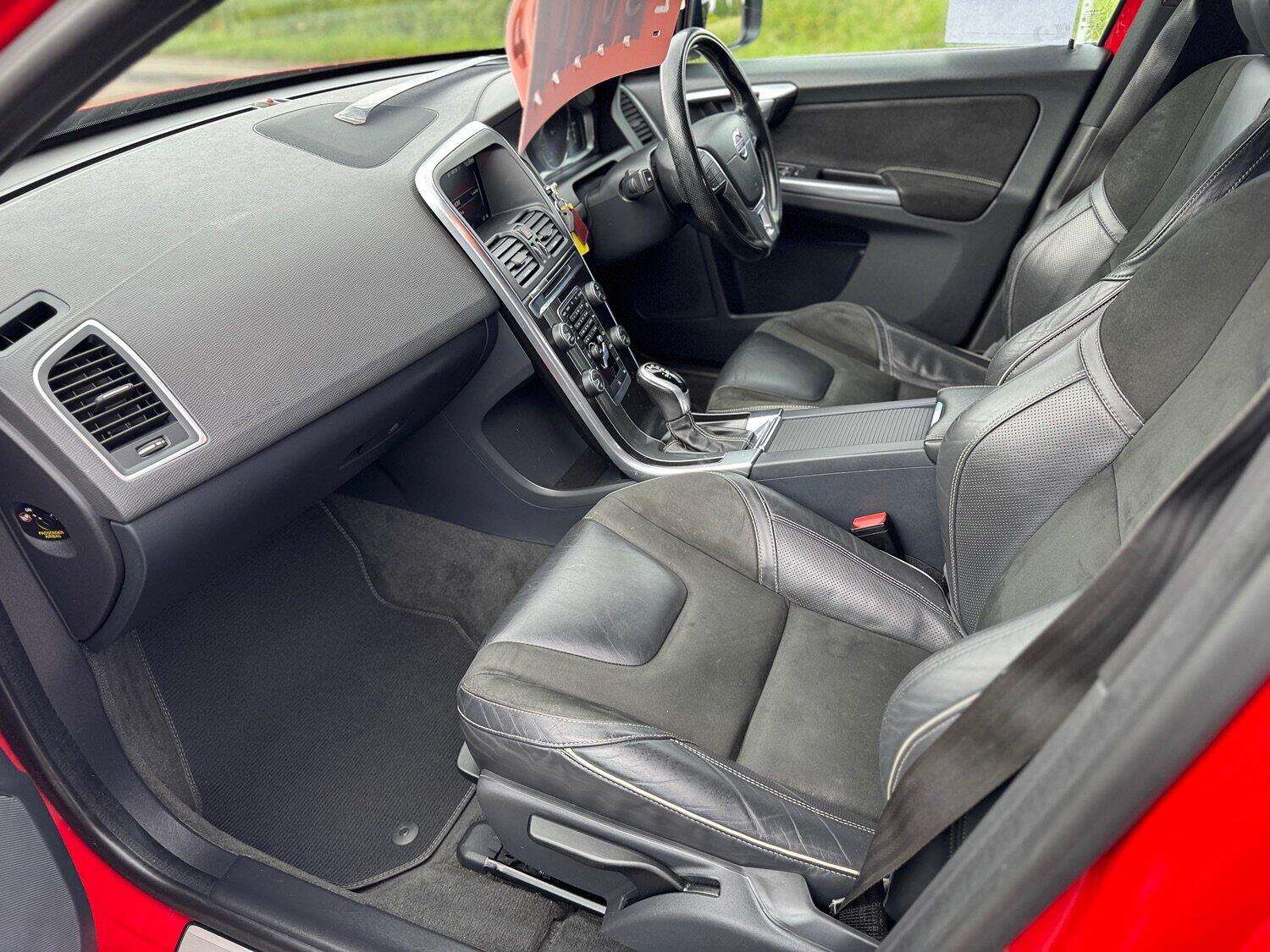 2016 VOLVO XC60 2016 VOLVO XC60