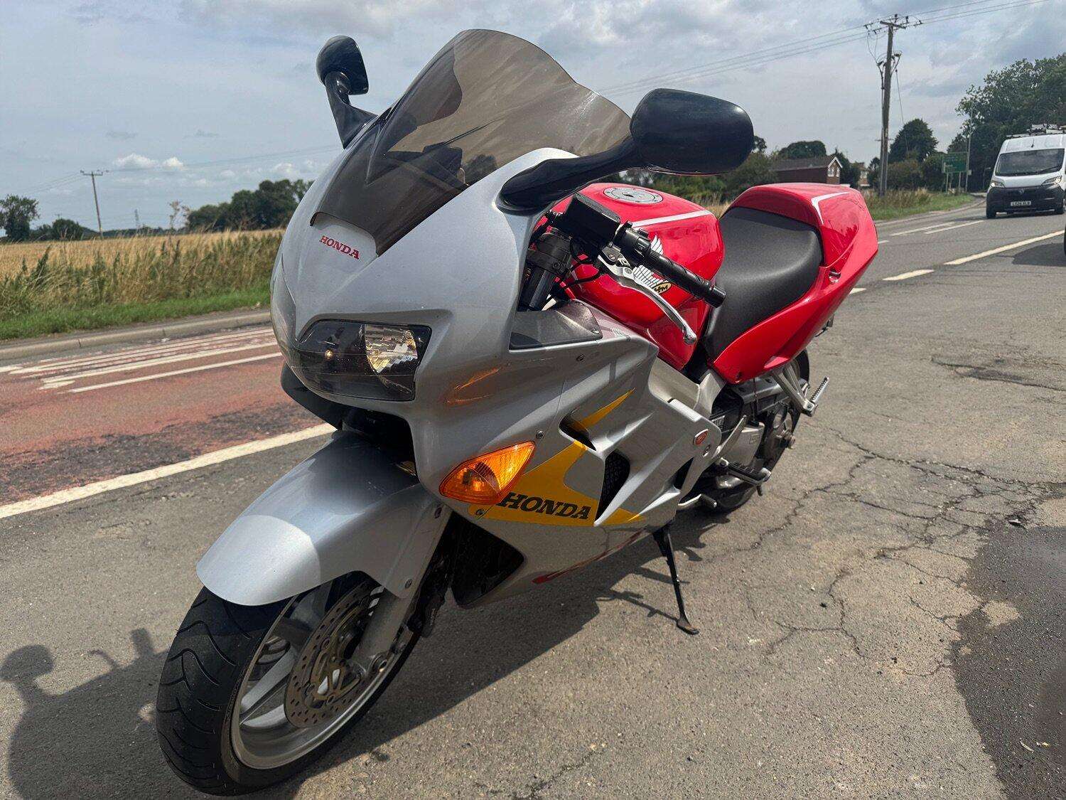 2000 HONDA VFR800X 2000 HONDA VFR800X