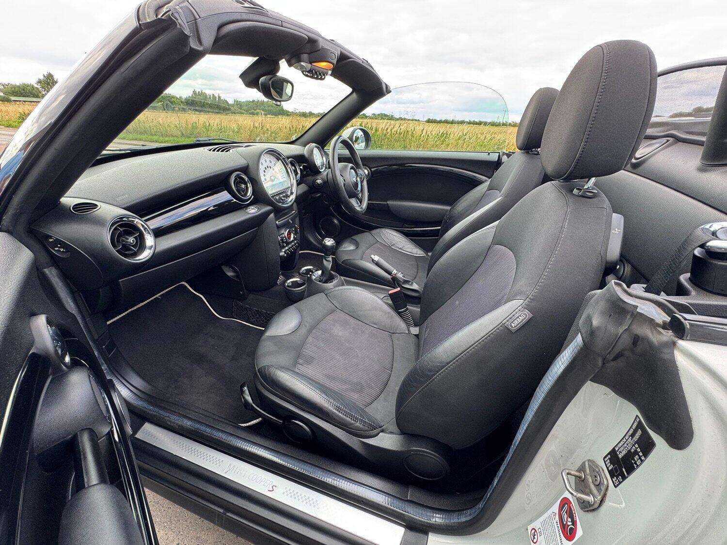 2013 MINI ROADSTER 2013 MINI ROADSTER